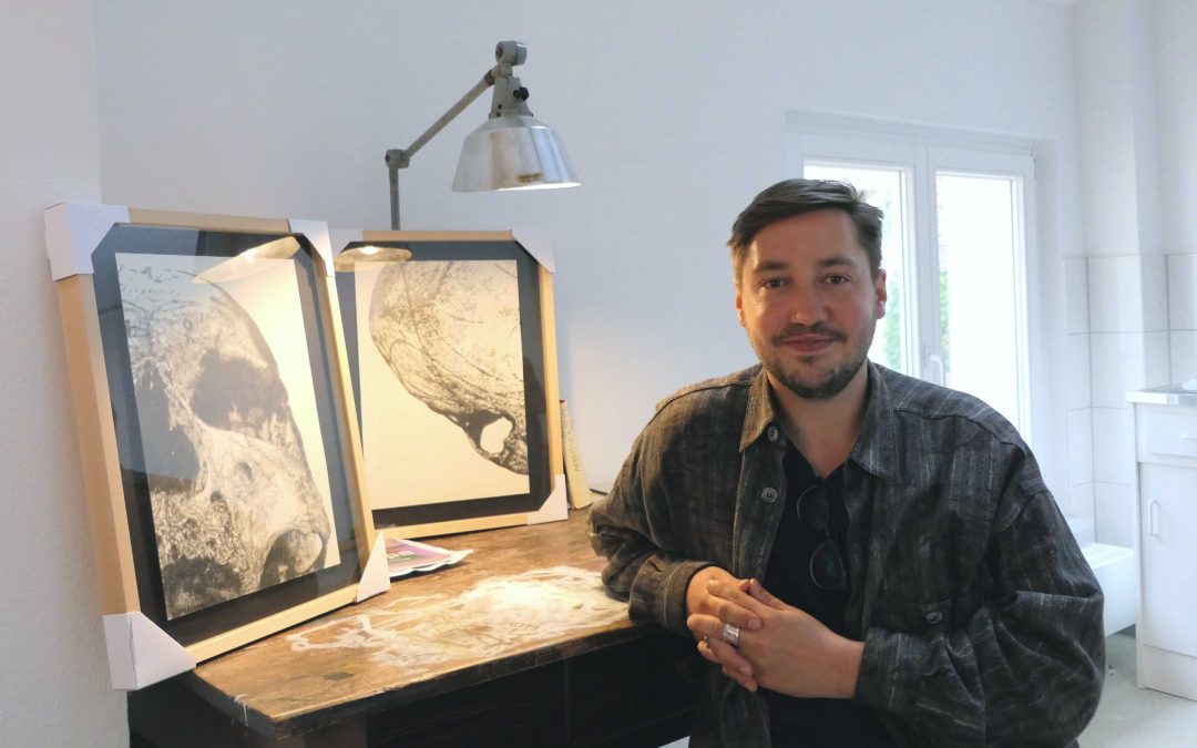 Creative dialogue between art and medical history