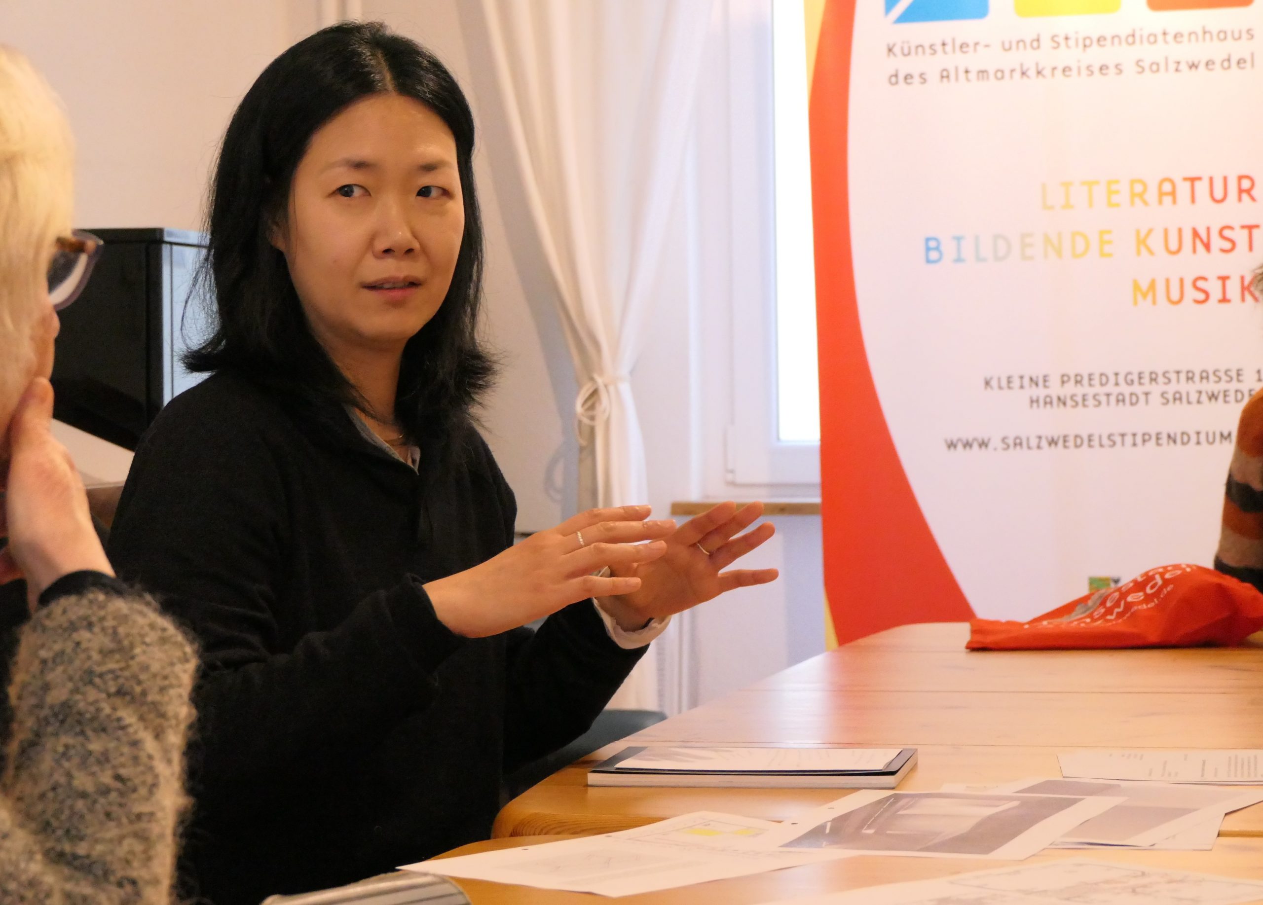 Stipendiatin Heekeun Kim stellt sich im Künstler- und Stipendiatenhaus vor